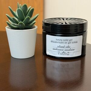 Island Vibe Luxury Solid Gel Air Freshener - Black and White